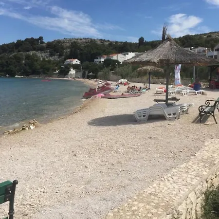 Bionda - Seafront Apartment *